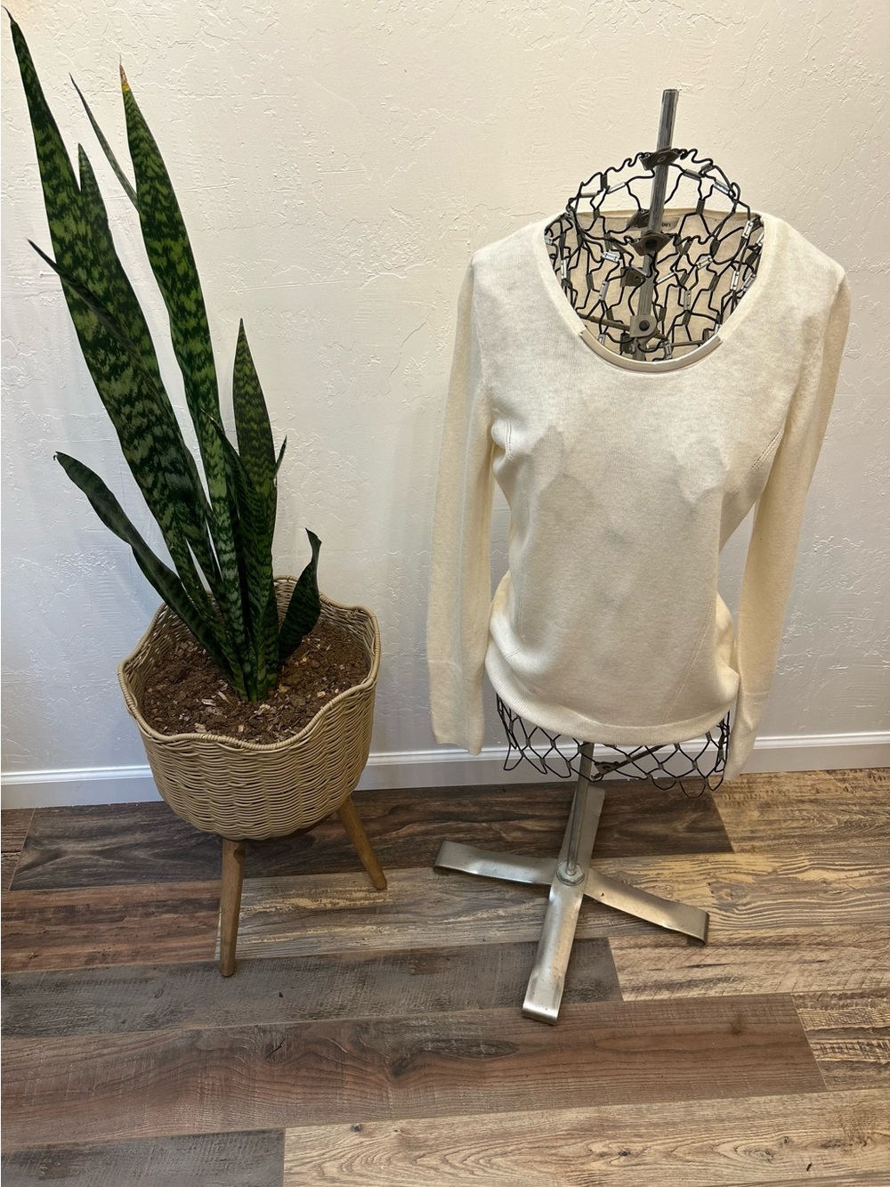 Calvin Klein Cream Sweater Small Metal Neck Detail Wool Alpaca Blend SP